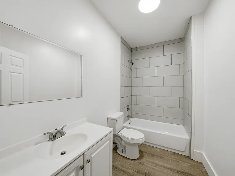 1103 Virginia Ave #1 — Photo 2