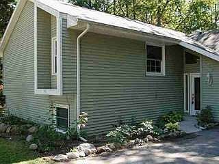2nd image of 3428 Holiday View Dr