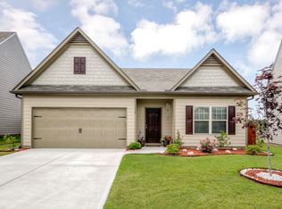 1132 Walnut Creek Cir, Pendergrass, GA 30567