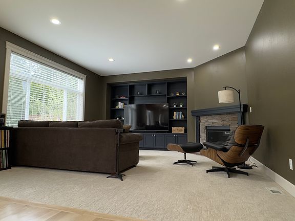 3rd image of 17279 NE 120th Way