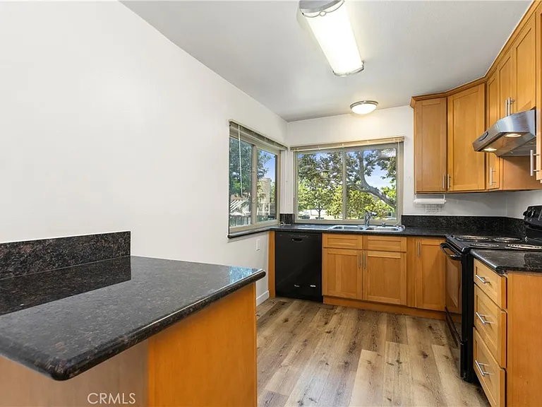 5461 E Candlewood Cir #B — Photo 4