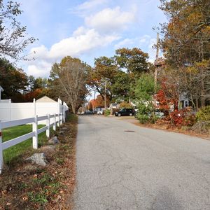 6 Leicester St, Billerica, MA, 01821