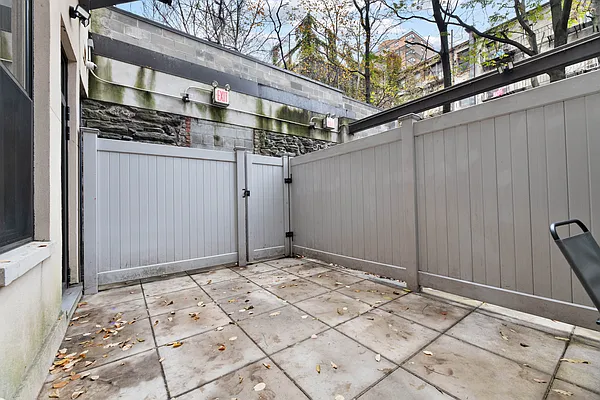 Rented by REAL New York | media 20