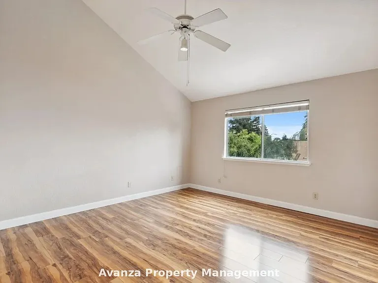 4129 W Regency Ave — Photo 17
