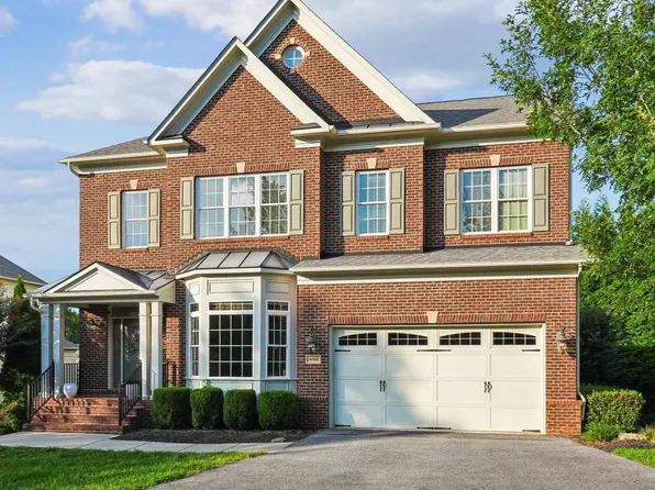 3059 Purple Martin Pl, Herndon, VA 20171