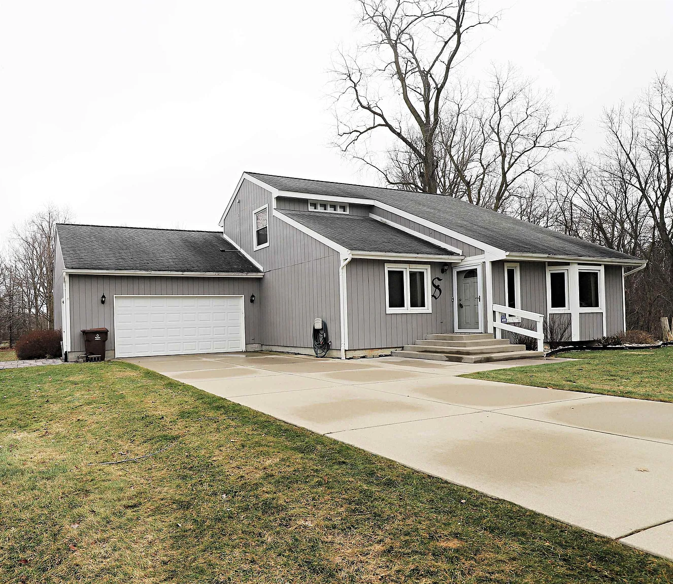 13455 Jennifer Dr photo 1