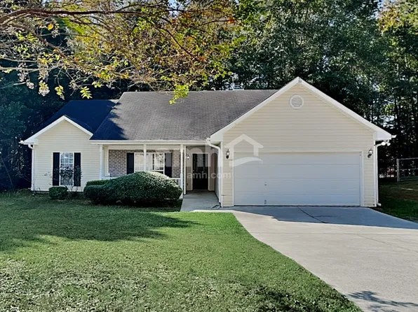 5950 April Dr, Buford, GA 30518