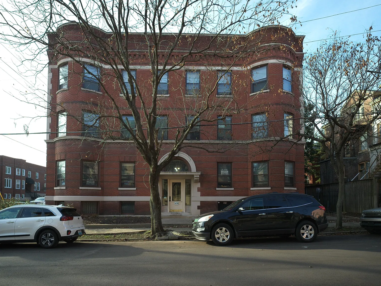 2 bed, $1,099 — Photo 1