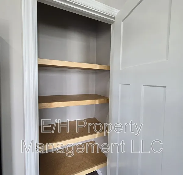 5937 N Millsboro St — Photo 12