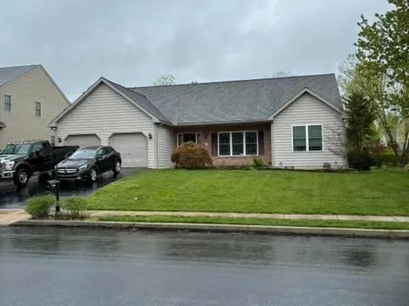 16 Virginia Ave, Sinking Spring, PA 19608