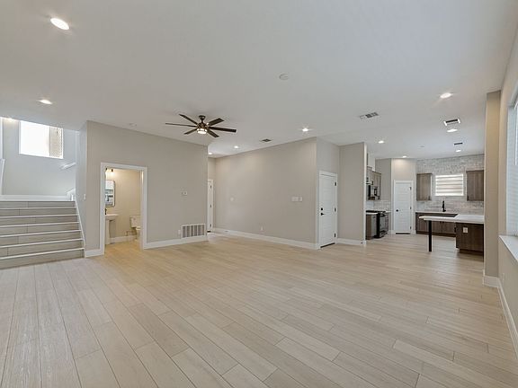 5th image of 1618 W Lawndale Dr #14