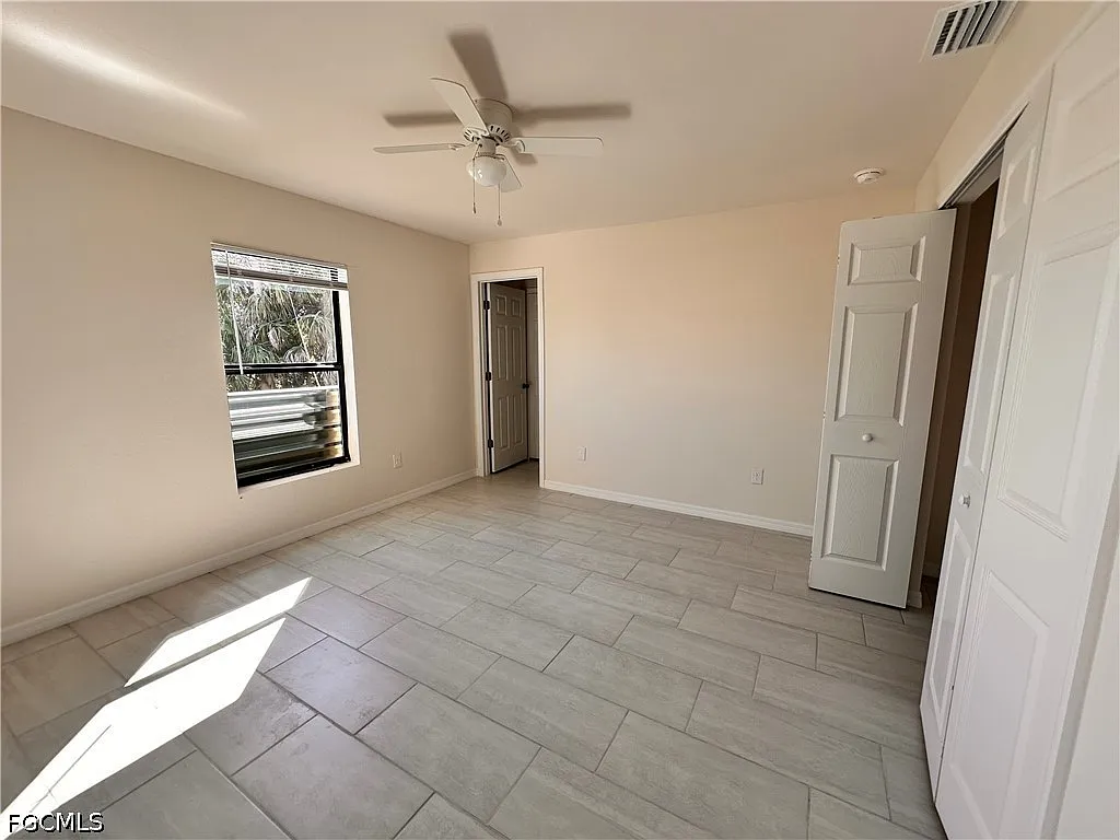 3 bed, 2.0 bath, 1200 sqft, $1,600 — Photo 4