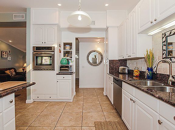 4th image of 27345 Walnut Springs Ave