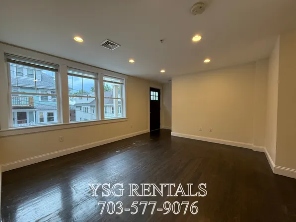 24 Sunset St #1, Boston, MA 02120