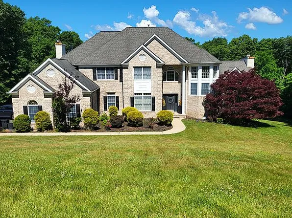 10 Pasha Ct, Newfoundland, NJ 07435