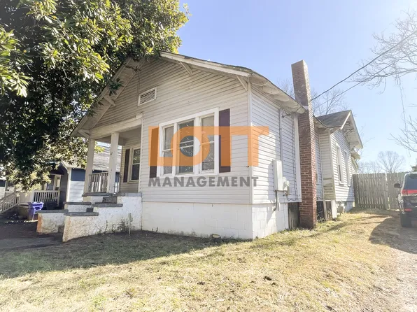 27 Pendleton Rd, Greenville, SC 29611