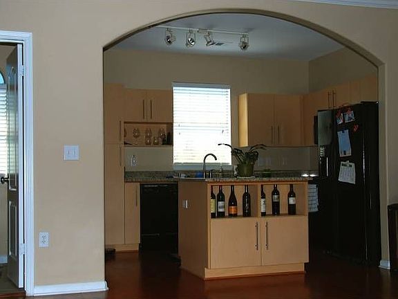 Family Room to Kitchen