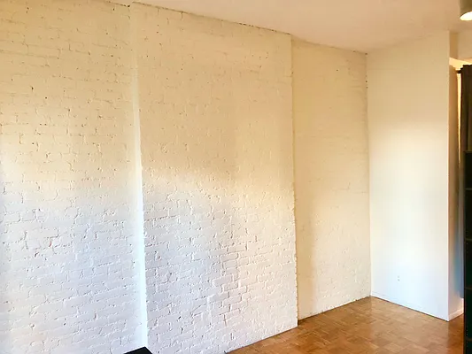 Rented by Compass | media 45