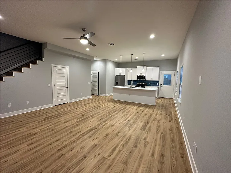 6014 Fairway St — Photo 6