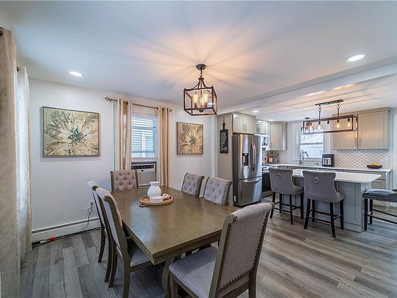 5th image of 17 Beecher St