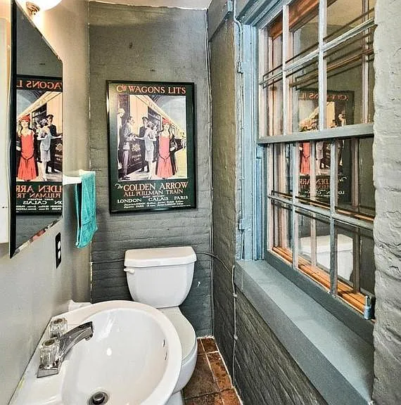340 N Market St — Photo 22