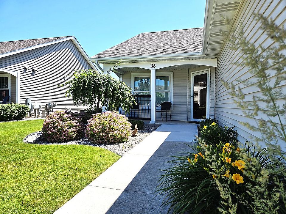 1st image of 36 Tuscany Cir