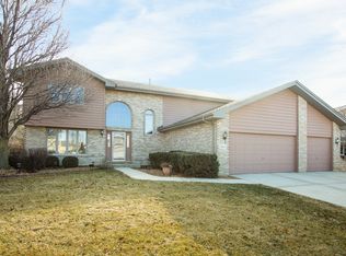 19507 Glenbrook Ln, Tinley Park, IL 60487
