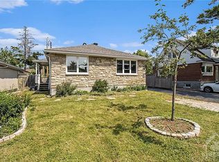2483 Clementine Blvd #2, Ottawa, ON K1V 8E3