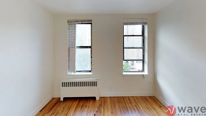 Rented by Wave Real Estate Group | media 29