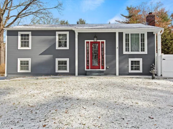 11 Teakwood Drive, Clifton Park, NY 12065