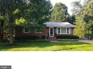 7113 Layton Dr, Springfield, VA 22150