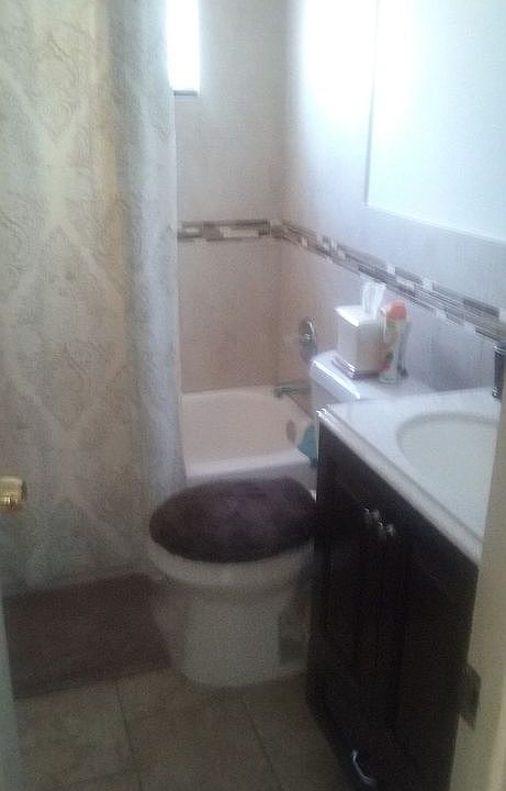 2nd image of 311 Mundy Ln