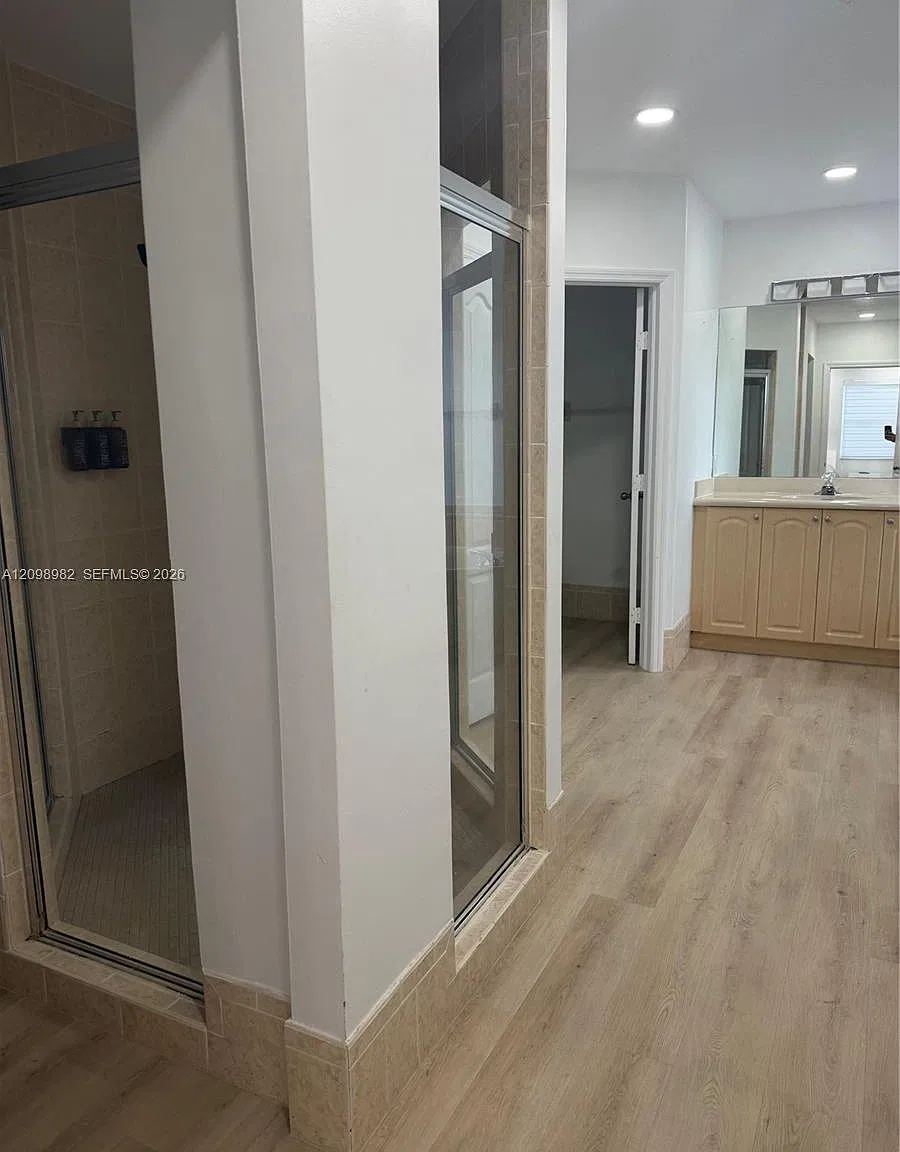 15411 SW 36th Ter #0 — Photo 4