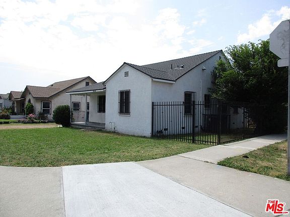 3rd image of 1556 W 103rd St