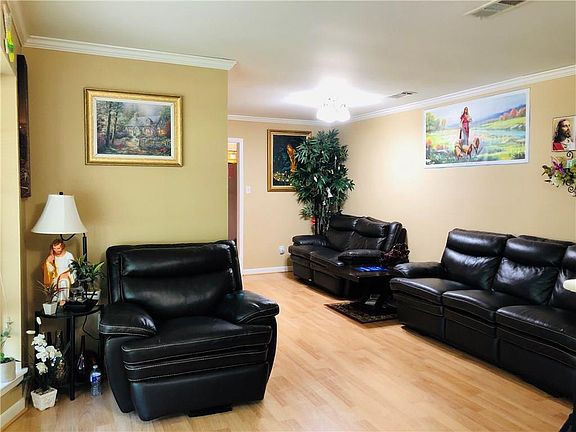 4th image of 1813 Galahad Ln