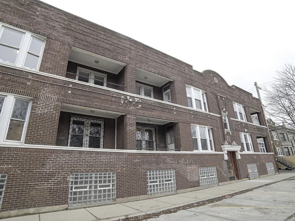 1st image of 3907 W Belden Ave #O1