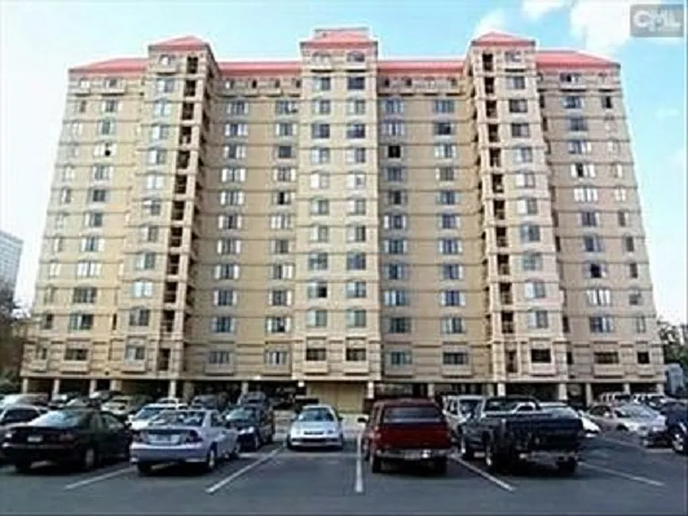 1600 Park Cir #416 — Photo 3