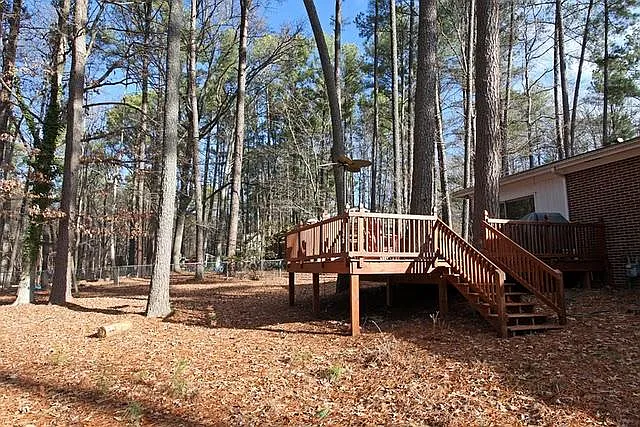 139 Windsor Cir — Photo 7
