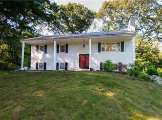 941 Cowesett Rd, Warwick, RI 02886