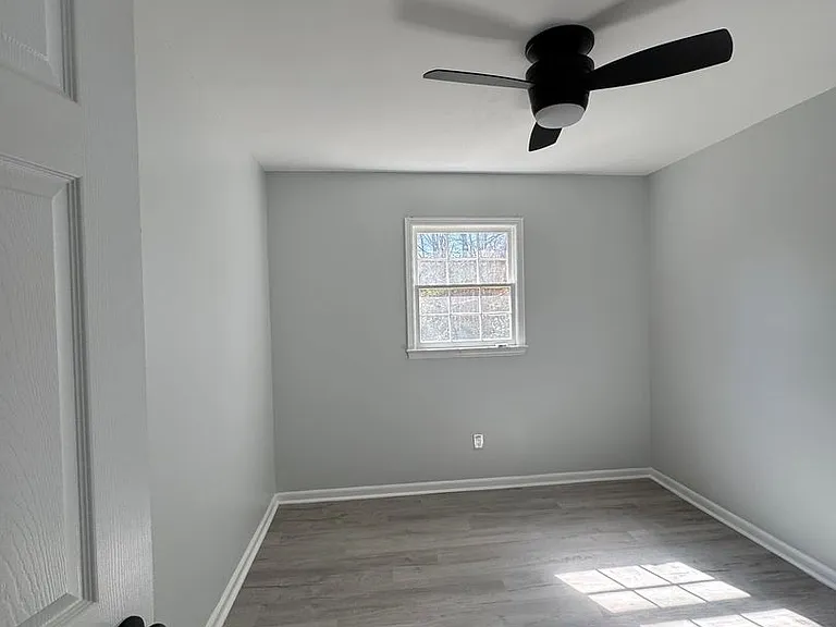 536 Stockton St — Photo 6