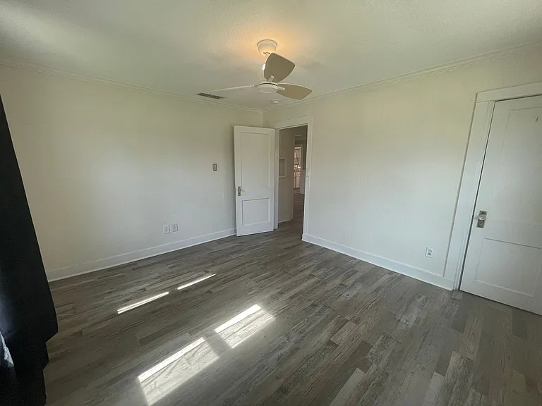 3320 W 5th St — Photo 23
