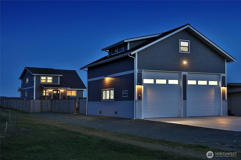5th image of 2805 N Bluff Road