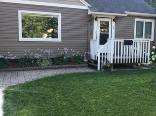 120 S Oregon Ave, Morris, MN 56267