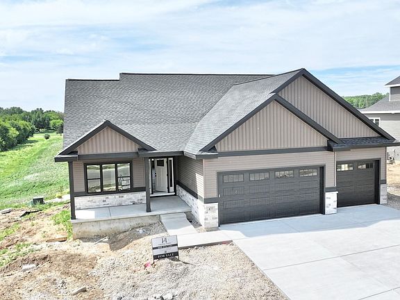 2nd image of 477 Foxfield Rd