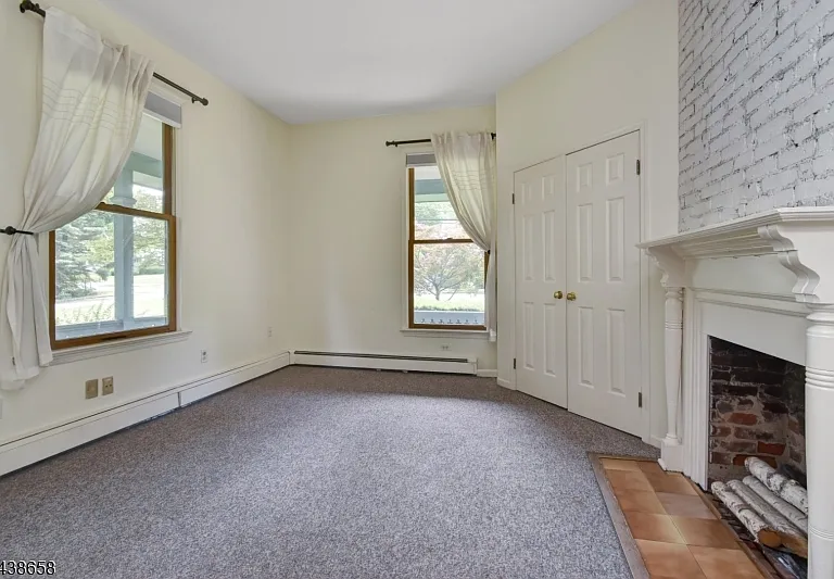 57 Park Ave #A — Photo 9