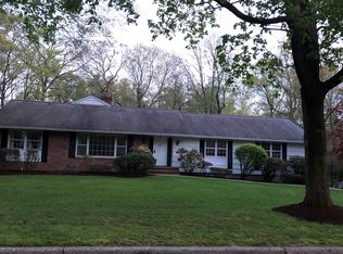 84 Canaan Pl, Allendale, NJ 07401