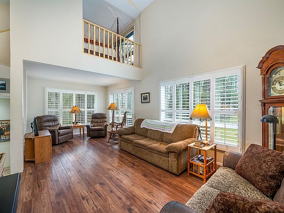 4th image of 1215 Lion Mountain Dr