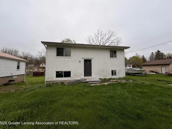 615 Jennie St, Eaton Rapids, MI 48827