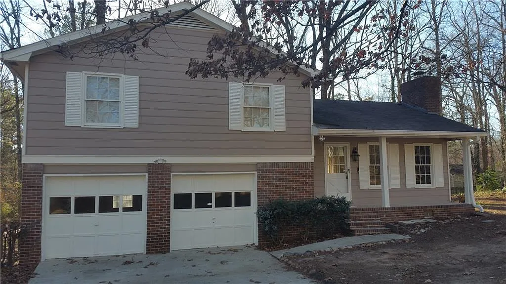 567 Brookview Trl photo 1