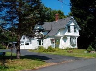 17 Moore St, Epping, NH 03042